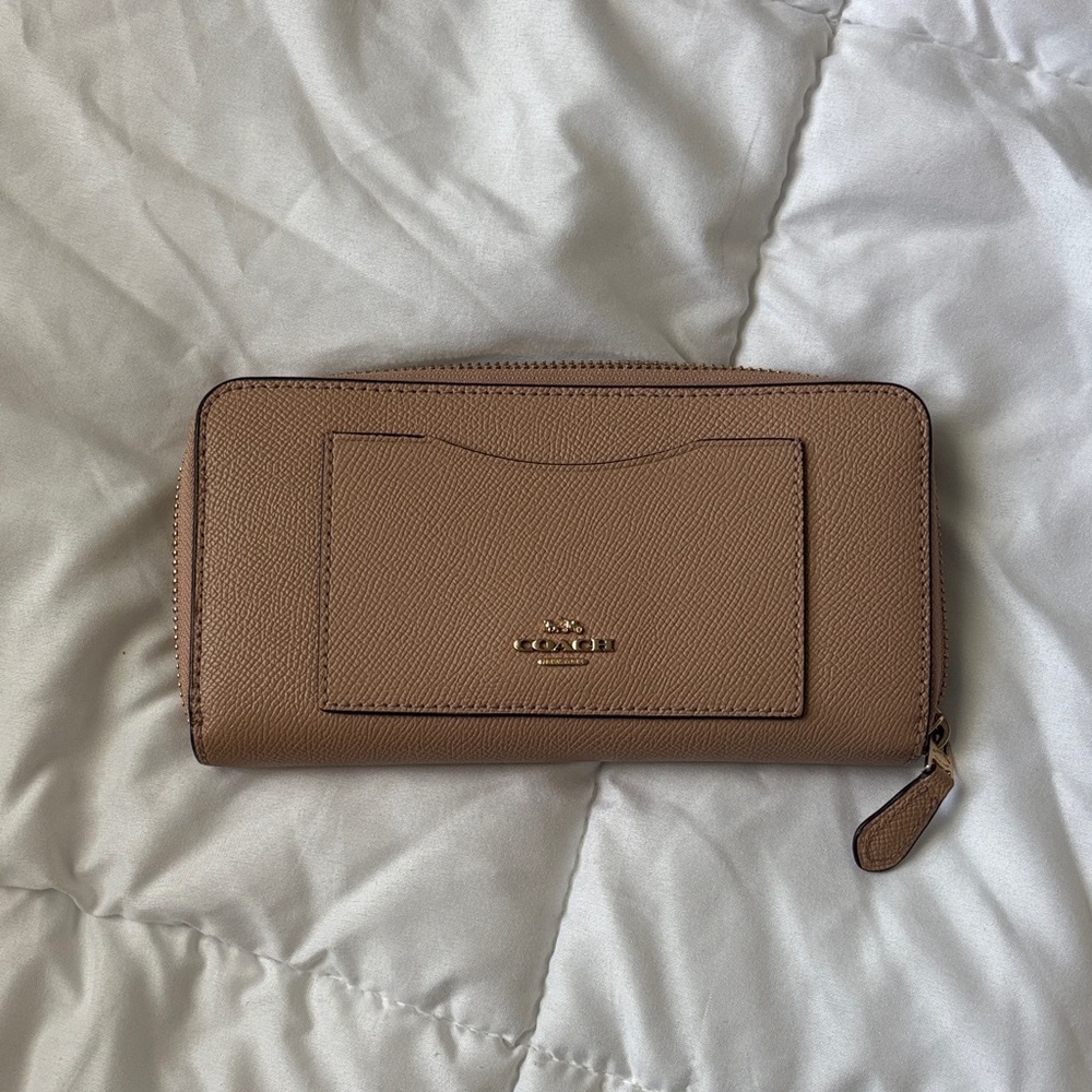 Coach Brown Leather Zip Wallet
